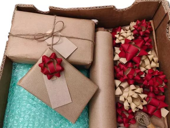 Our eco-friendly packaging materials and gift wrapping